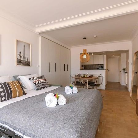 Appartamento Stunning Studio With Sea-View And Terrace Knokke-Heist Esterno foto